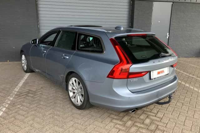 Volvo V90 (2016) thumbnail 5