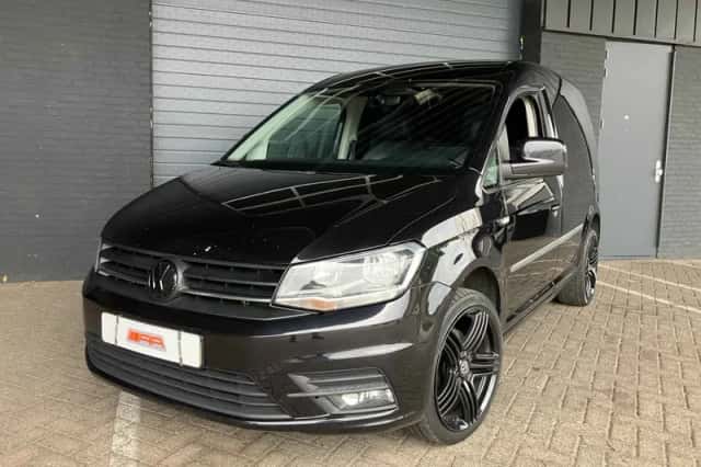 Volkswagen Caddy (2016) thumbnail 3