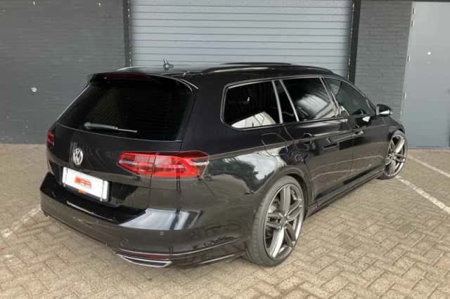 Volkswagen Passat (2016) thumbnail 3