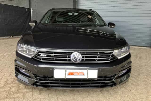 Volkswagen Passat (2016) thumbnail 6