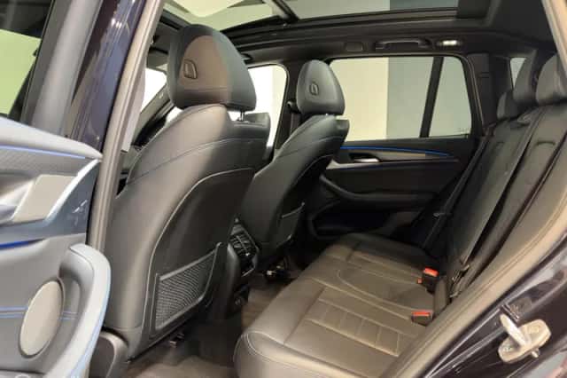 BMW X3 (2022) thumbnail 6