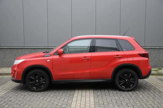 Suzuki Vitara (2019) thumbnail 4