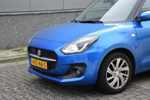 Suzuki Swift (2023) thumbnail 3