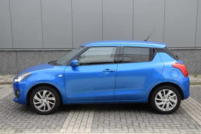 Suzuki Swift (2023) thumbnail 5