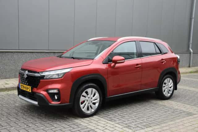 Suzuki S-Cross (2024) thumbnail 2
