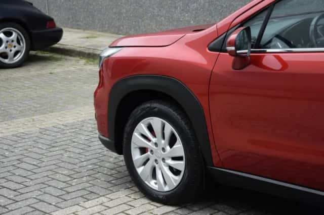 Suzuki S-Cross (2024) thumbnail 6