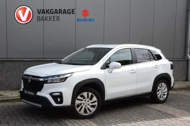 Suzuki S-Cross (2025) thumbnail 1