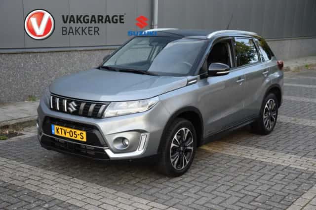 Suzuki Vitara (2023) thumbnail 1