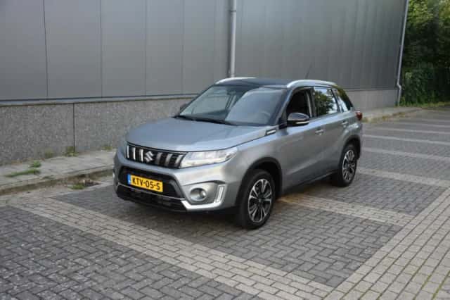 Suzuki Vitara (2023) thumbnail 2