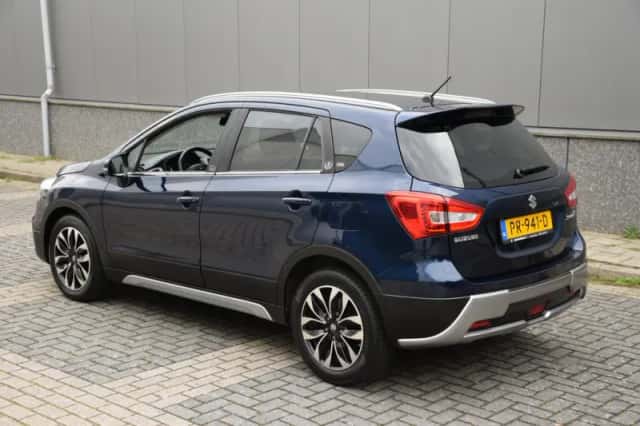 Suzuki S-Cross (2017) thumbnail 2