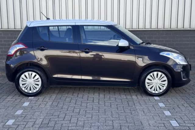 Suzuki Swift (2014) thumbnail 6