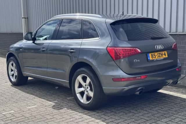 Audi Q5 (2009) thumbnail 3