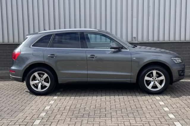 Audi Q5 (2009) thumbnail 6