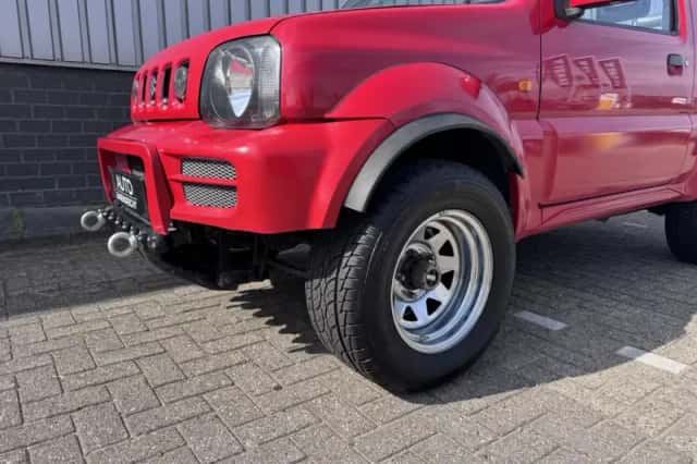 Suzuki Jimny (2006) thumbnail 6