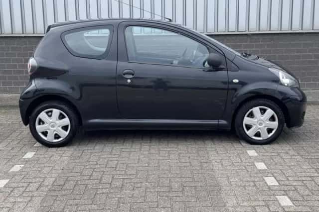 Toyota Aygo (2009) thumbnail 6