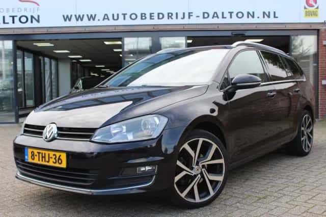 Volkswagen Golf (2014) thumbnail 3
