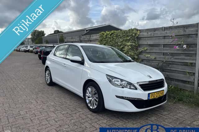 Peugeot 308 (2017) thumbnail 1