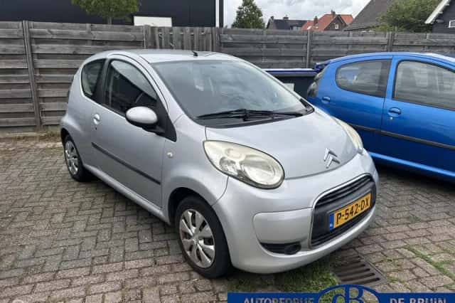 Citroën C1 (2010) thumbnail 2