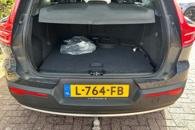 Volvo XC40 (2021) thumbnail 6