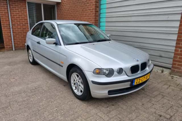 BMW 3-Serie (2003) thumbnail 2