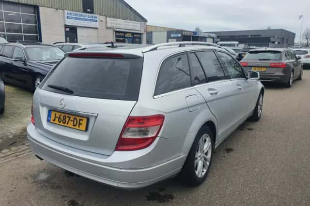 Mercedes-Benz C-Klasse (2010) thumbnail 3