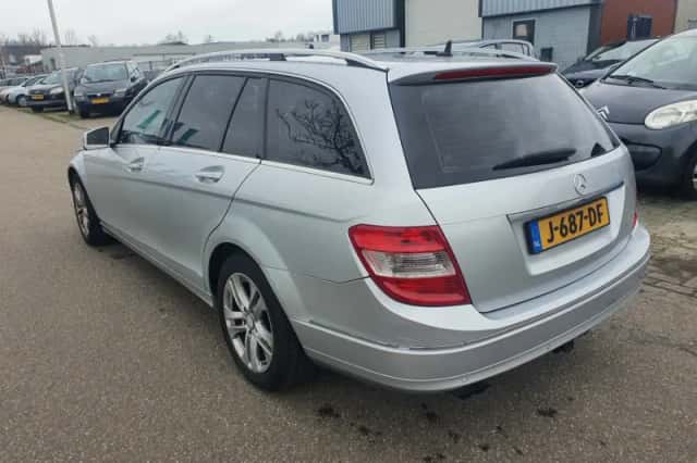 Mercedes-Benz C-Klasse (2010) thumbnail 4