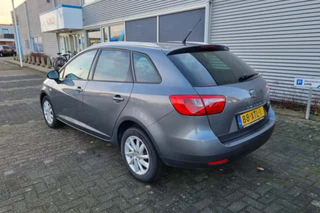 SEAT Ibiza (2012) thumbnail 3