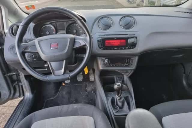 SEAT Ibiza (2012) thumbnail 6