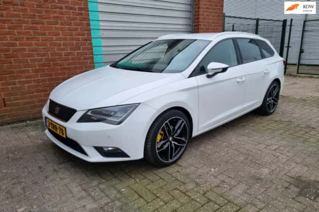 SEAT Leon (2014) thumbnail 1