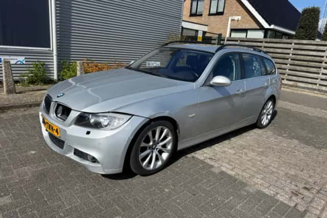 BMW 3-Serie (2005) thumbnail 2