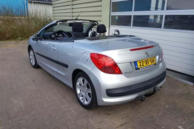 Peugeot 207 (2007) thumbnail 3
