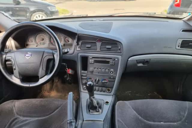 Volvo V70 (2005) thumbnail 6