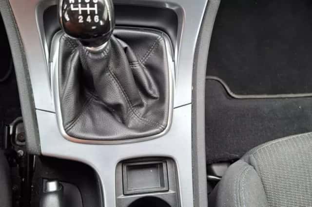 Ford Mondeo (2011) thumbnail 4