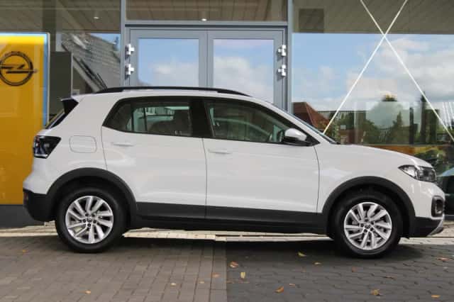 Volkswagen T-Cross (2020) thumbnail 2