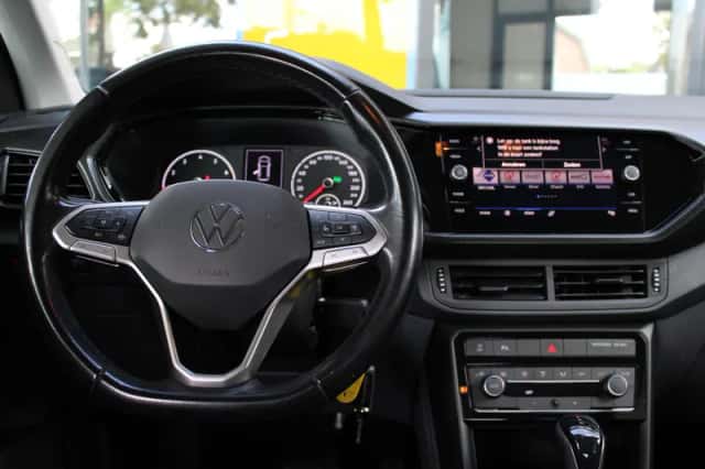 Volkswagen T-Cross (2020) thumbnail 5