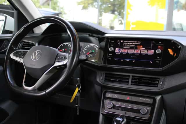 Volkswagen T-Cross (2020) thumbnail 6