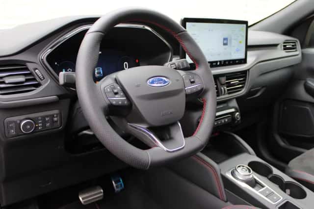Ford Kuga (2026) thumbnail 4