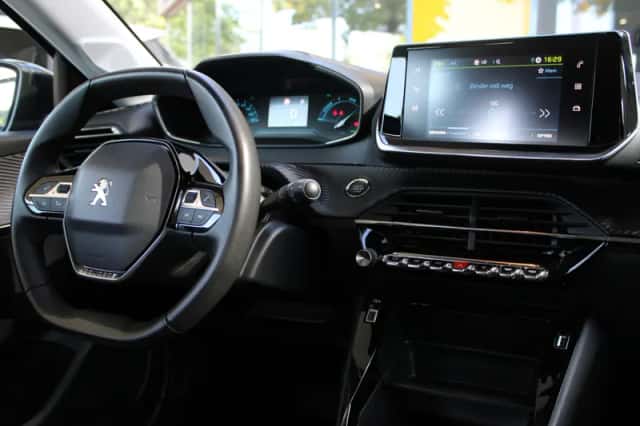 Peugeot e-208 (2026) thumbnail 4