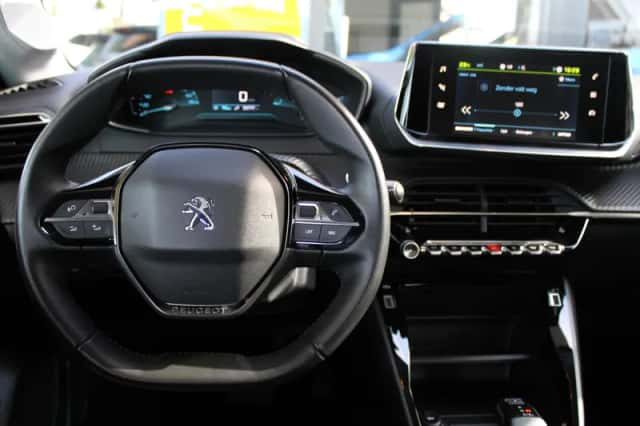 Peugeot e-208 (2026) thumbnail 5