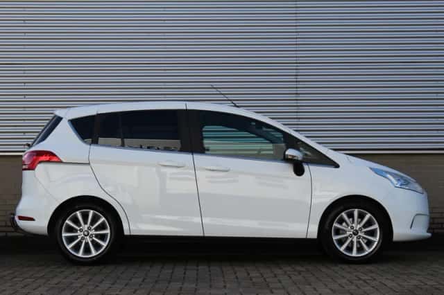 Ford B-Max (2018) thumbnail 2