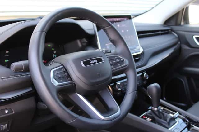 Jeep Compass (2026) thumbnail 4