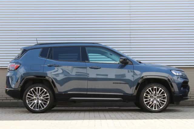 Jeep Compass (2026) thumbnail 2