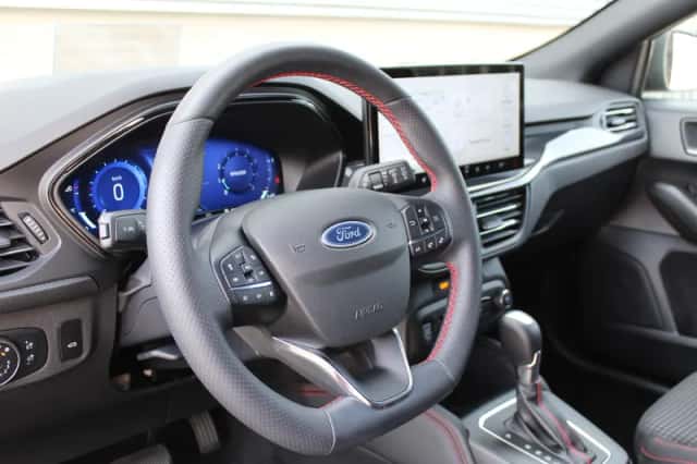 Ford Focus (2024) thumbnail 4