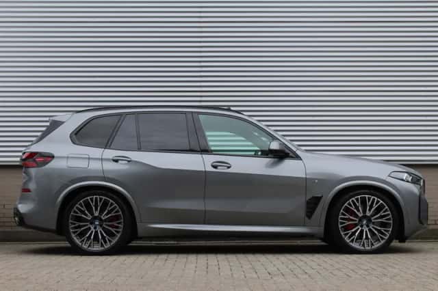 BMW X5 (2026) thumbnail 2