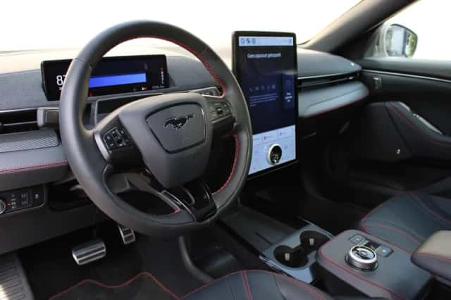 Ford Mustang (2026) thumbnail 4