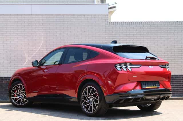 Ford Mustang (2026) thumbnail 3