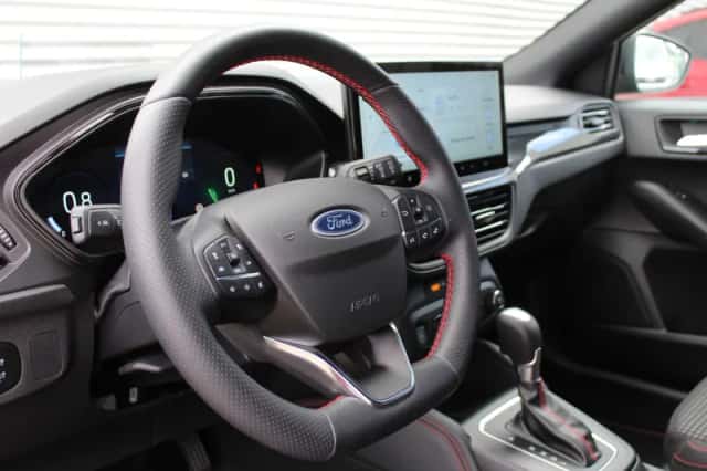 Ford Focus (2026) thumbnail 4