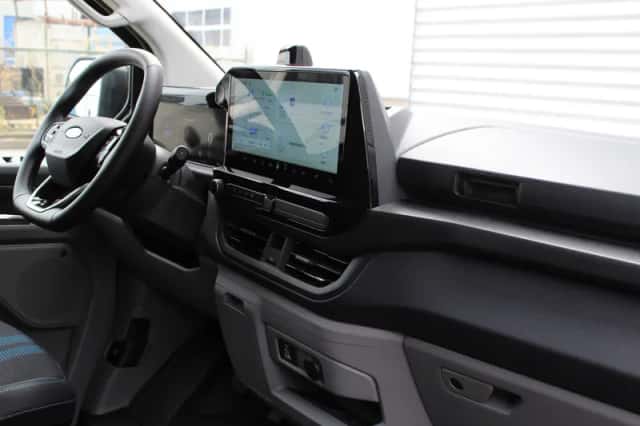 Ford E-Transit Custom (2026) thumbnail 5