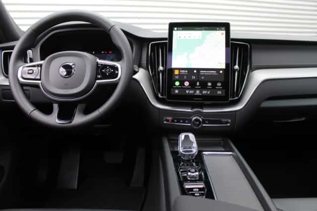 Volvo XC60 (2026) thumbnail 5
