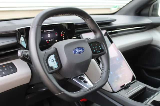 Ford Capri (2026) thumbnail 4
